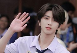 八卦爆料杨幂李泽锋视频,八卦揭秘背后真相