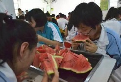 娱乐吃瓜酱服饰监督员,娱乐吃瓜酱服饰监督员揭秘时尚圈幕后故事