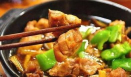 黄焖鸡酱爆料怎么做的视频,酱香浓郁，美味诱人