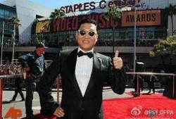 鸟叔最新爆料新闻,揭秘娱乐圈不为人知的幕后故事